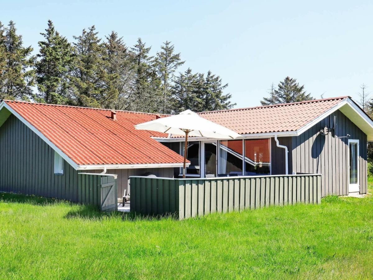 Holiday Home Lokken X Екстериор снимка