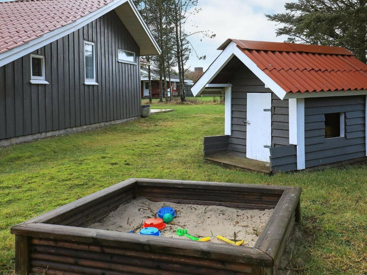Holiday Home Lokken X Екстериор снимка